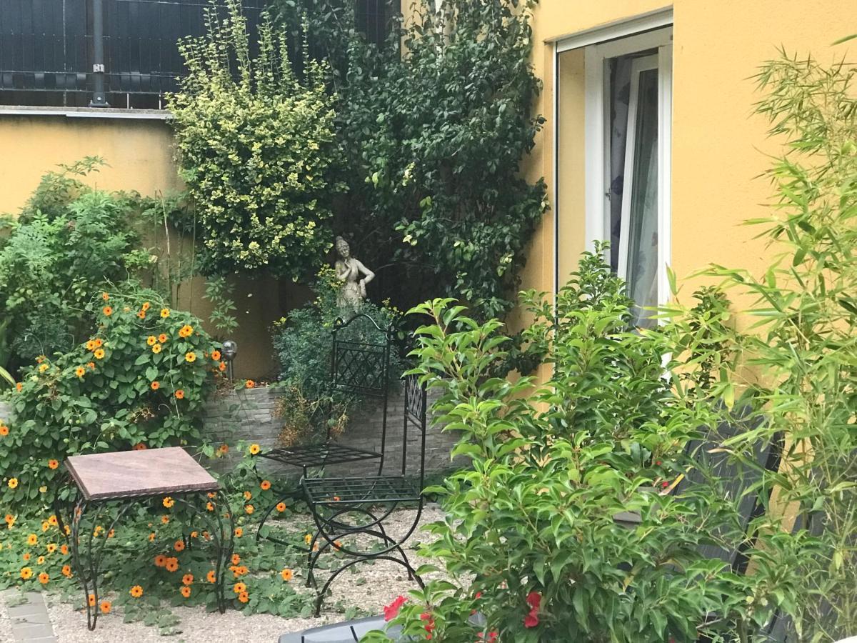 Le Chant Des Oiseaux - Au Pied De La Voie Cyclable Crevechamps Dış mekan fotoğraf